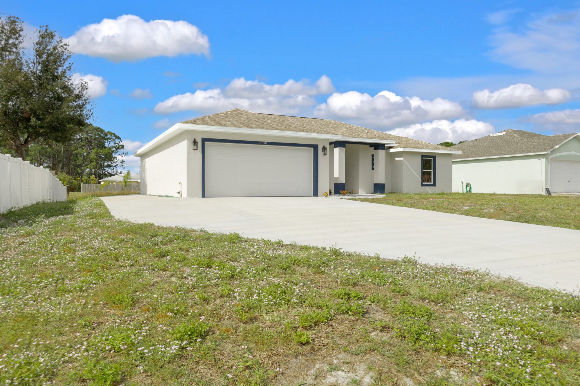 1380 Elmira - Driveway view