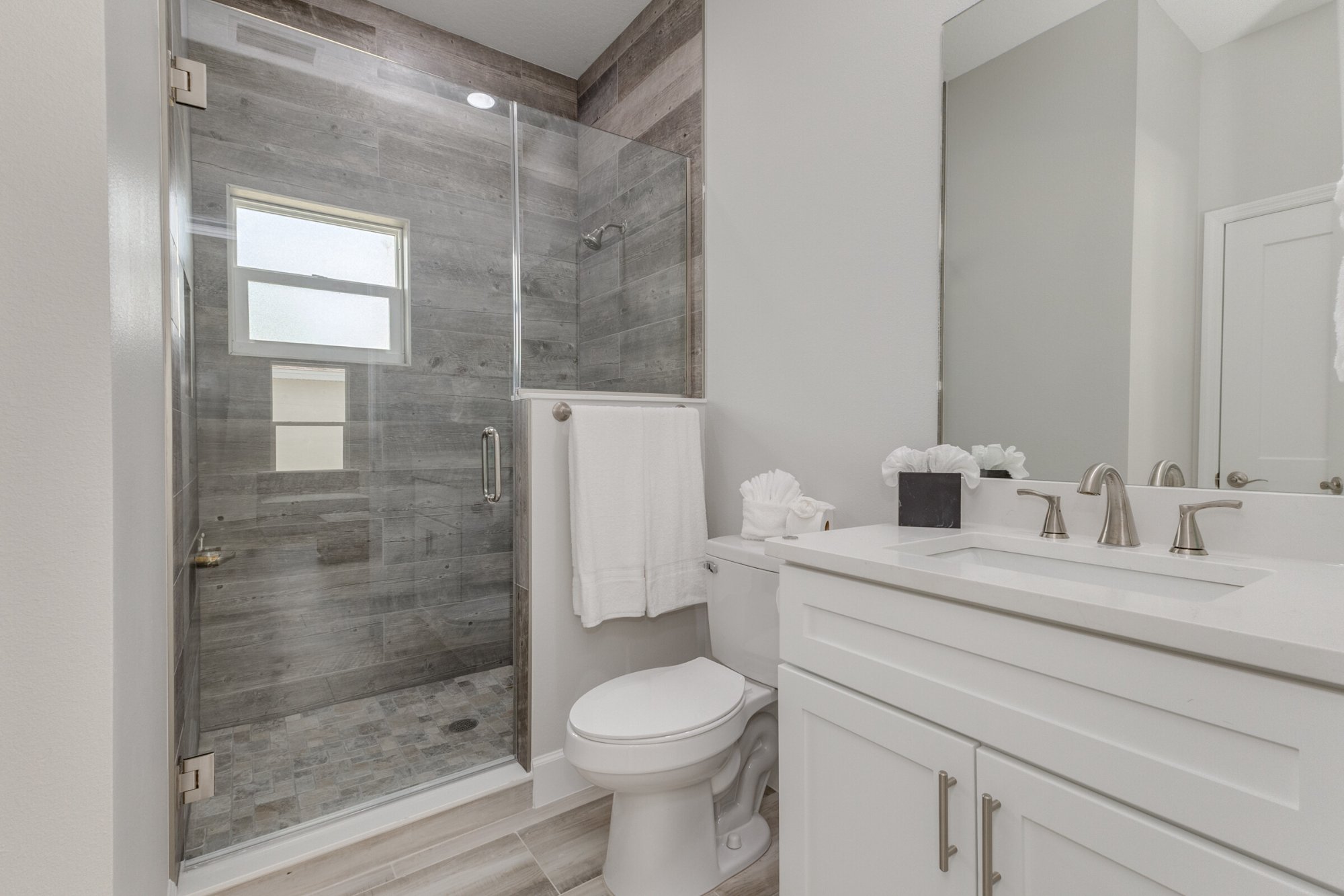 1380 Elmira - Interior 43